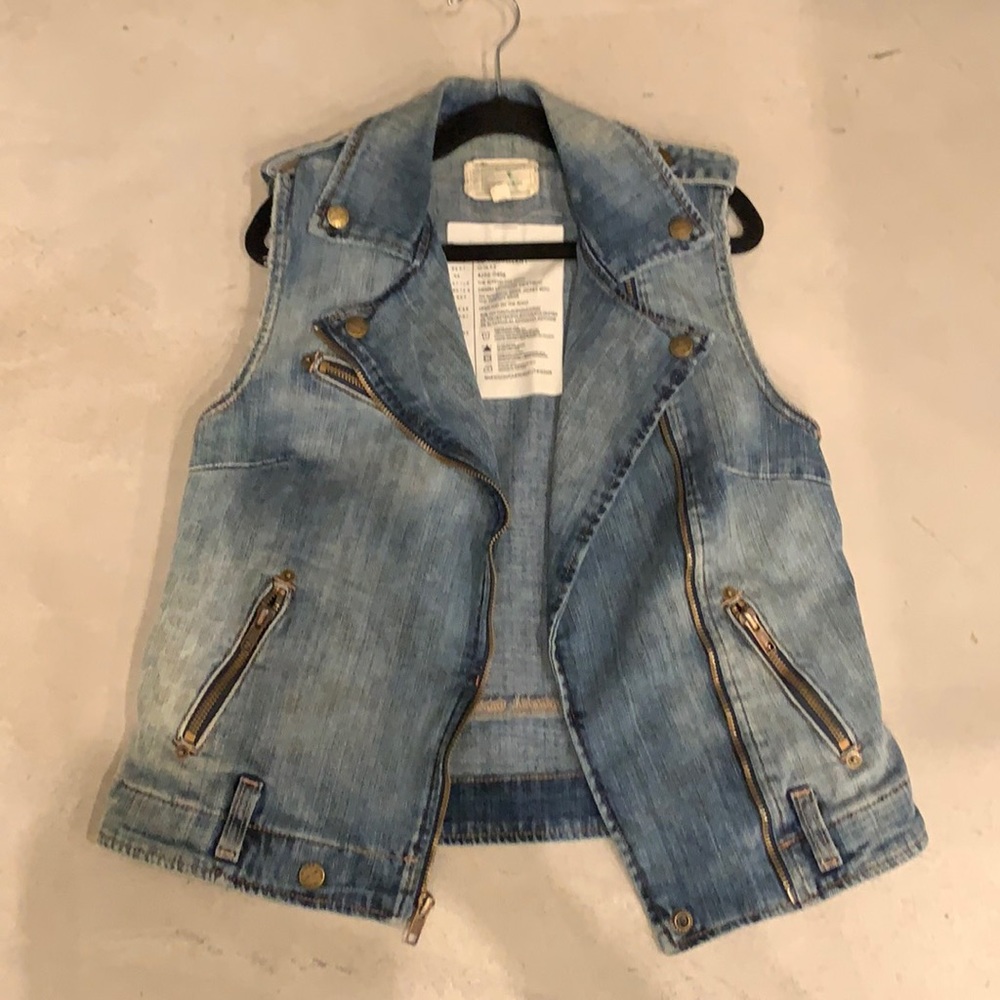 Current Elliott vest